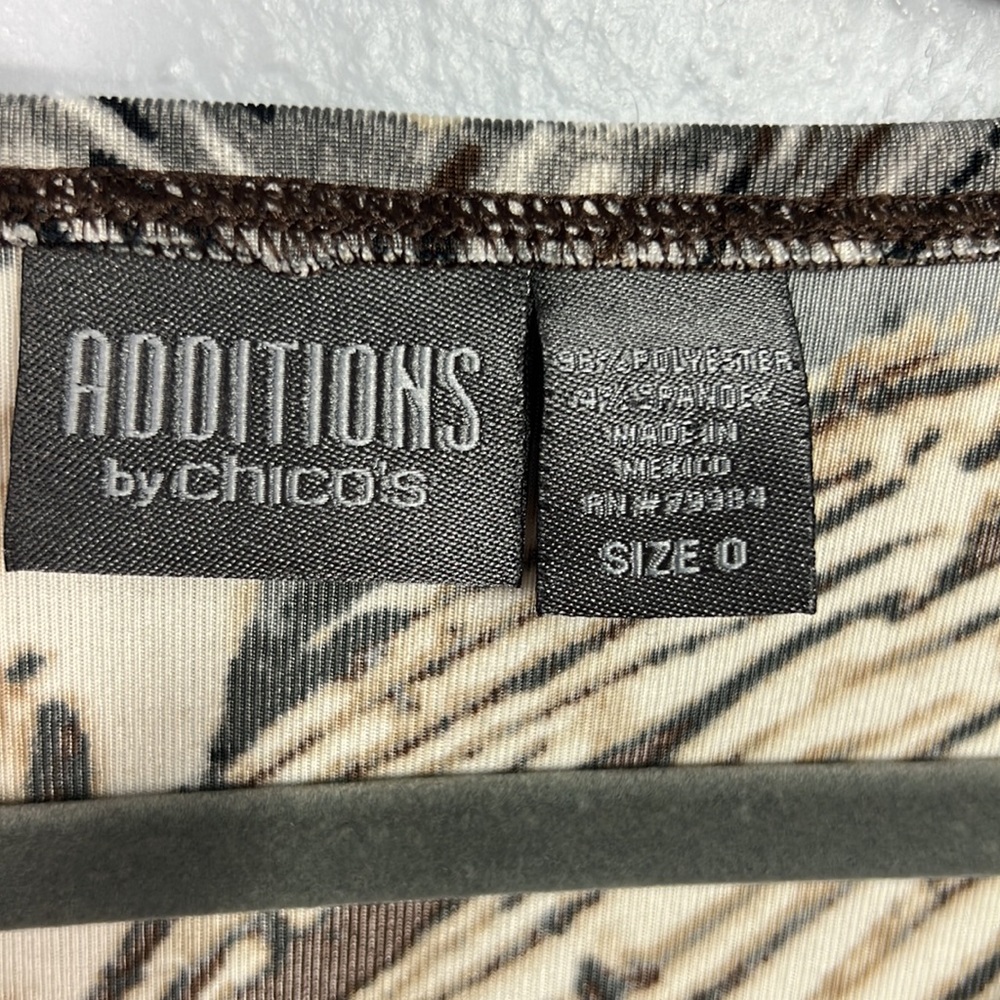 Chico’s Additions Brown Cream Gray Floral Print 3/4 Sleeve Scoop Neck Top Small - Picture 3 of 7